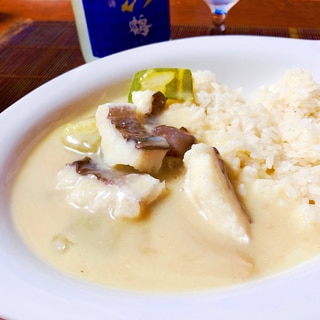 日本酒に白ワインに、鱧の冷やしグリーンカレー